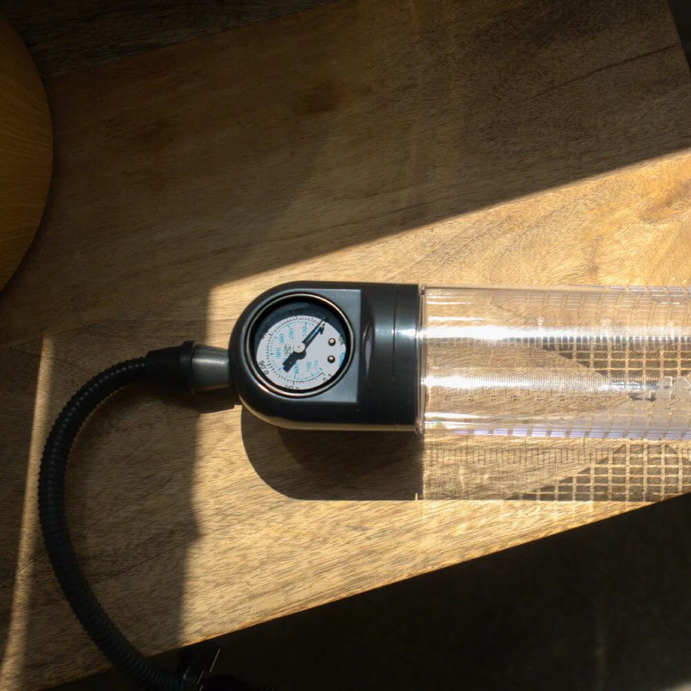 Precision Penis Pump with Trigger Grip & Air Gauge - Image 5